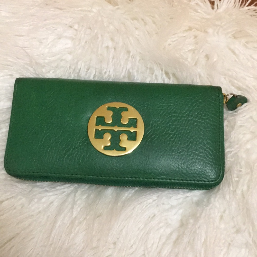 Tory Burch wallet